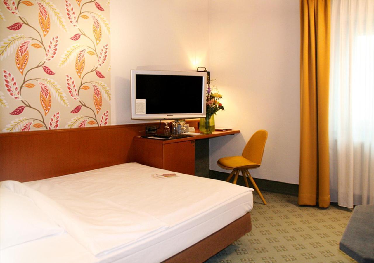 Avia Hotel Regensburg Ngoại thất bức ảnh